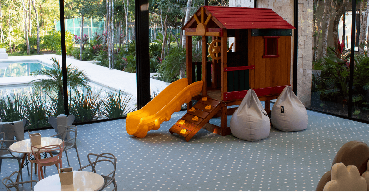 AREA DE JUEGOS INFANTILES